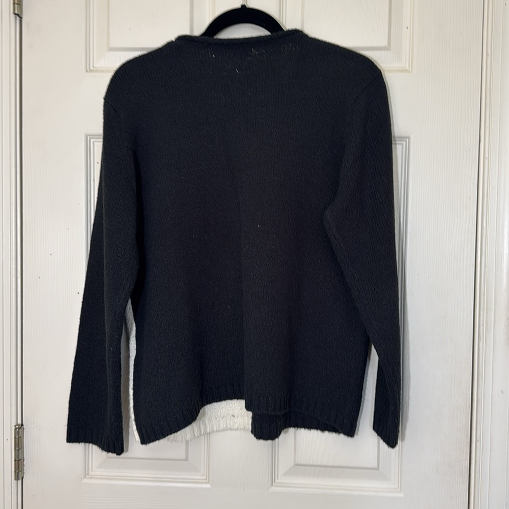 Women’s ColorBlock Black & White Sweater Size Large Super Soft & Lightweight - Picture 4 of 6